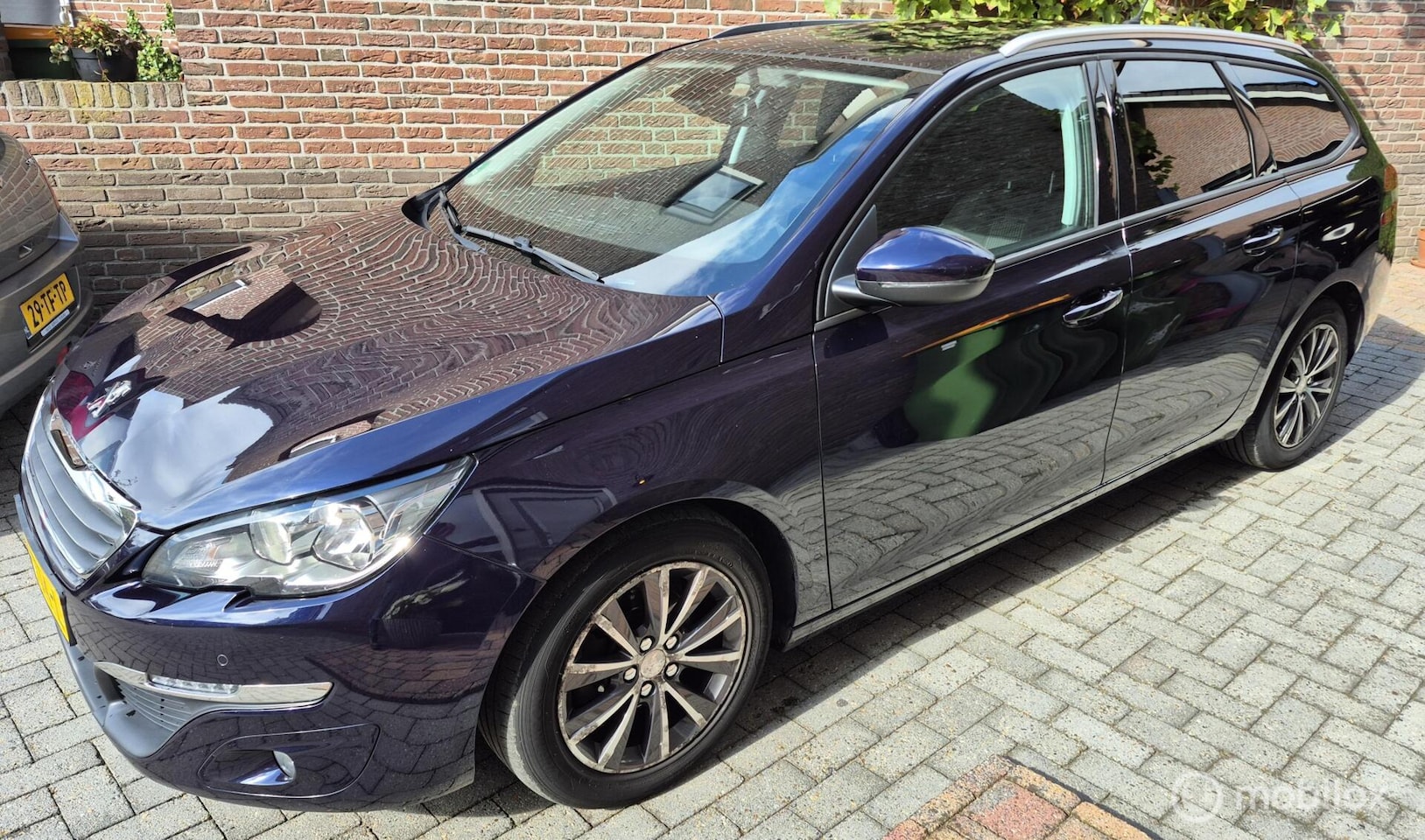 Peugeot 308 SW - 1.6 BlueHDI Blue Lease Executive nette auto! - AutoWereld.nl