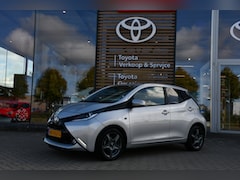 Toyota Aygo - 1.0 VVT-i x-play 5-deurs 72pk | Airco | Apple CarPlay/ Android Auto | LED dagrijverlichtin