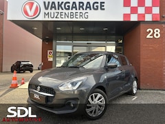 Suzuki Swift - 1.2 Style Smart Hybrid // DODEHOEK // ADAPT. CRUISE // CAMERA+SENSOREN // STOELVERWARMING