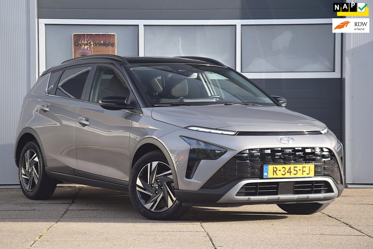 Hyundai Bayon - 1.0 T-GDI Premium Sky SCHUIFKANTELDAK/STOELVERWARMING/ADAPTIEVE CRUISE/KEYLESS - AutoWereld.nl