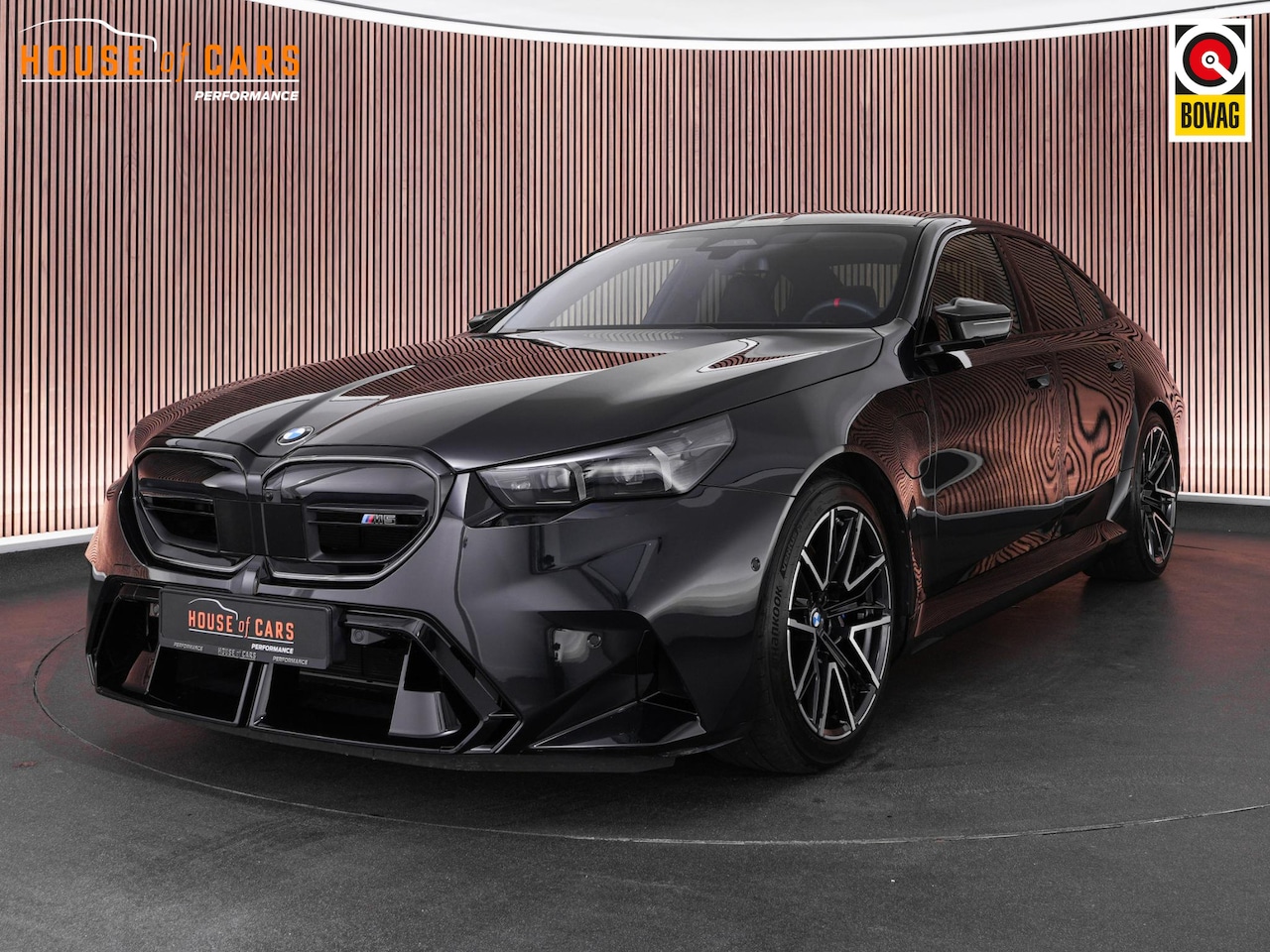 BMW M5 - |BTW-auto|Carbon ext.|Bowers&Wilkins|head-up|memory|360 camera|adaptive LED|stoelverkoelin - AutoWereld.nl