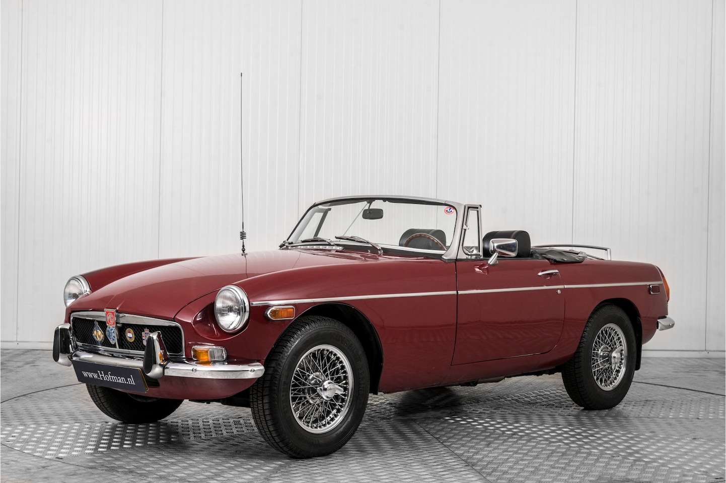 MG B type - MGB ,overdrive, chroom spaakwielen Overdrive - AutoWereld.nl
