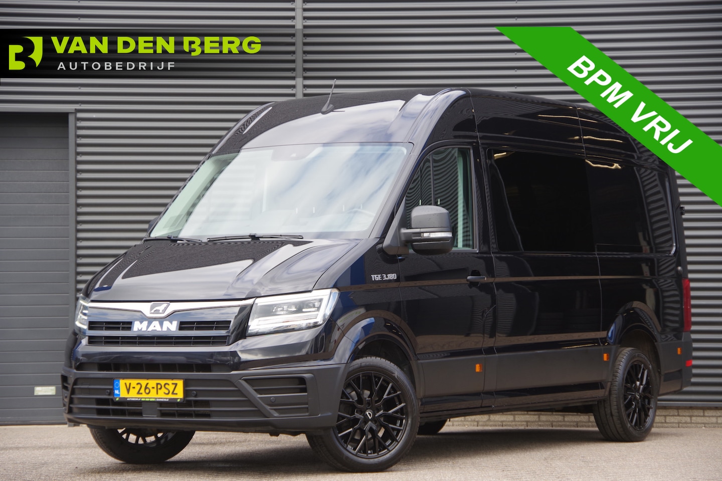 MAN TGE - 3.180 35 2.0 L3H3(L2H2) 177PK AUT. DC-5/6P, TREKHAAK, ADAPT. CRUISE, CAMERA, AIRCO, DUBBEL - AutoWereld.nl