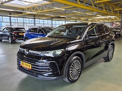 Volkswagen Tiguan - 1.5 eTSI Elegance -150pk- Automaat | Trekhaak | Dodehoek Sensor | Rijklaarprijs incl. 1 ja