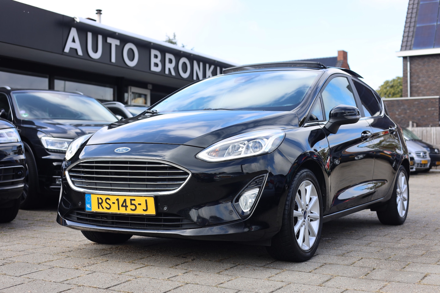 Ford Fiesta - 1.0 ECOBOOST TITANIUM | PANO | CAMERA - AutoWereld.nl