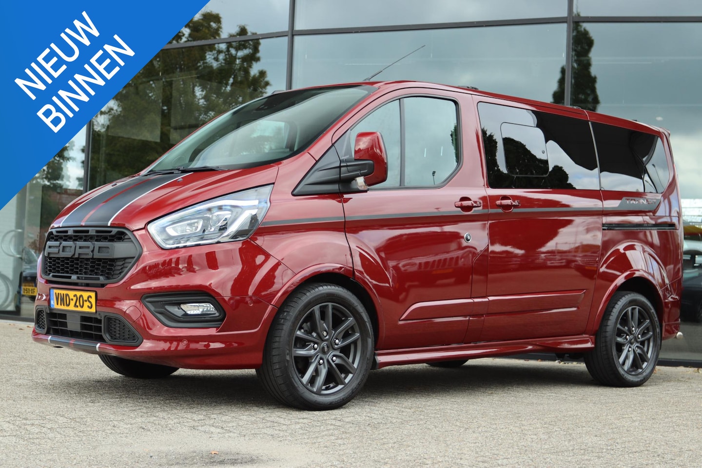 Ford Transit Custom - 320 2.0 TDCI L1H1 185PK SPORT DC DUBBEL CABINE 5-PERS. | DUBBEL SCHUIFDEUR | CAMERA | CARP - AutoWereld.nl