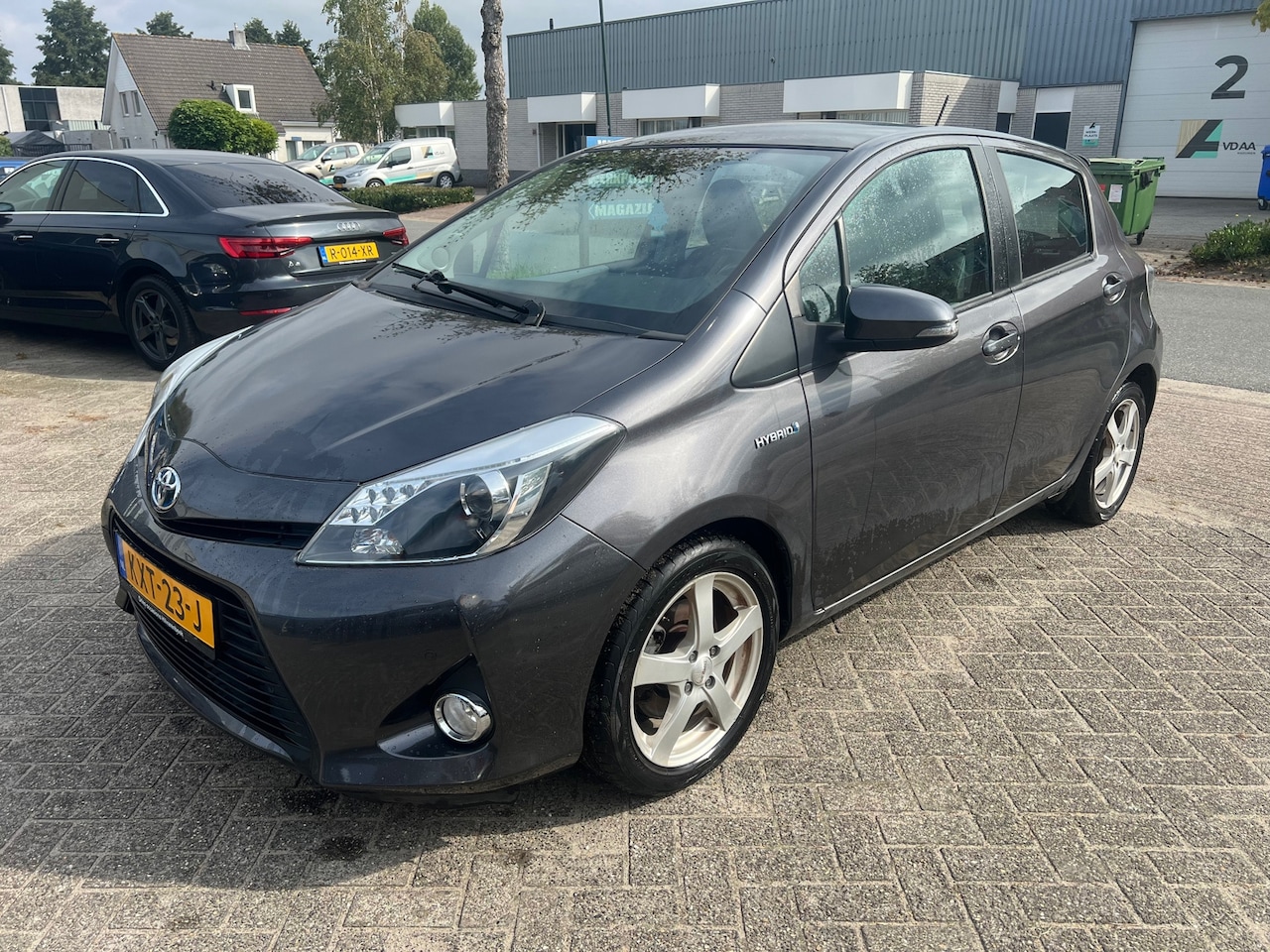 Toyota Yaris - 1.5 Full Hybrid Dynamic PANORAMA - AutoWereld.nl
