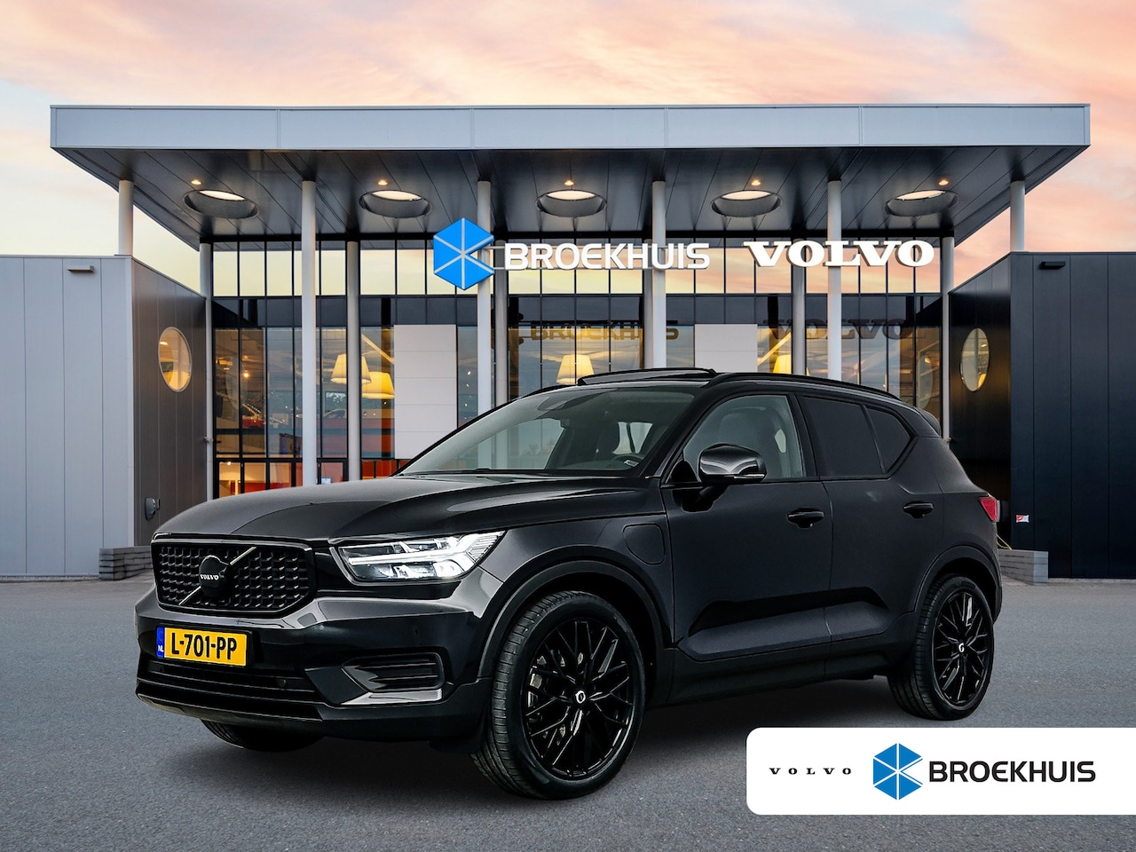 Volvo XC40 - T5 Recharge Inscription | 20" | R-Design Look | Trekhaak | Panoramadak | Harman Kardon | E - AutoWereld.nl