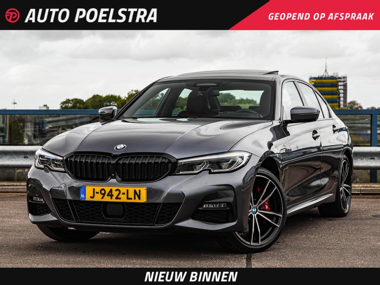 BMW 3-serie - 330e xDrive High Executive M Sport Individual | 293 PK XtraBoost | Schuifdak | CoPilot Pac - AutoWereld.nl