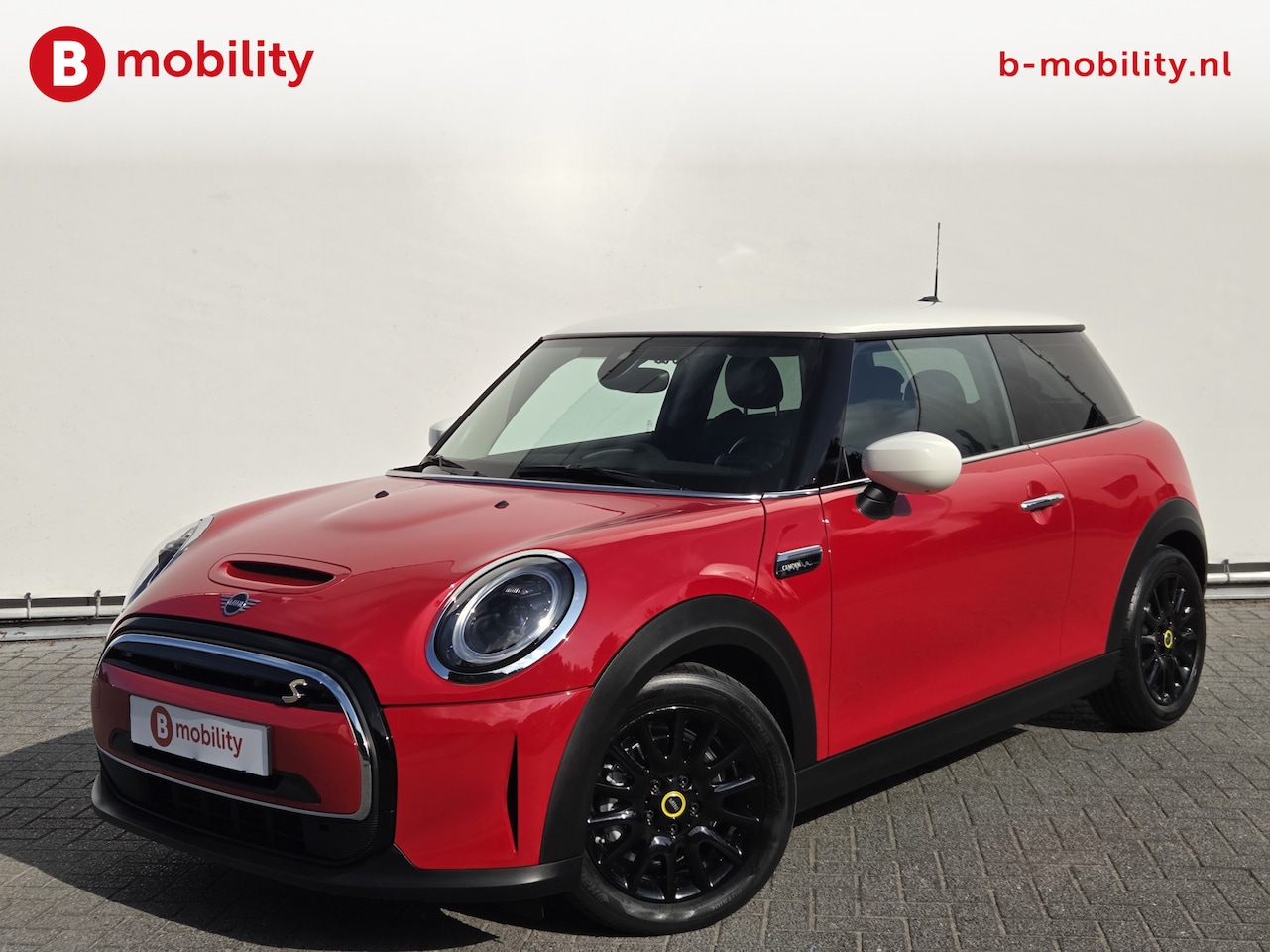 MINI Electric - Camden Edition 33 kWh Warmtepomp SOH 99% Snelladen NL Auto! | Sportstoelen | Stoelverwarmi - AutoWereld.nl