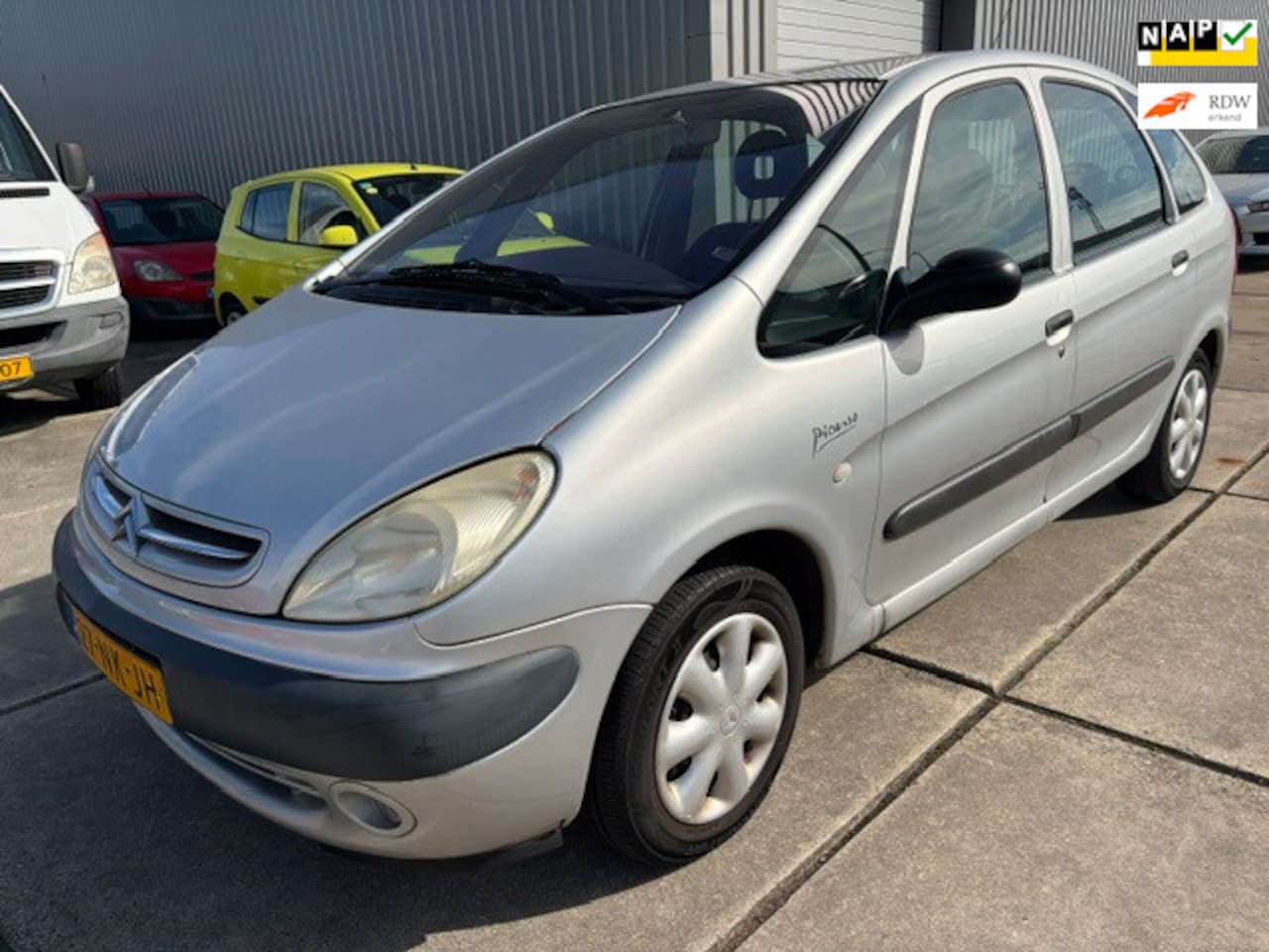 Citroën Xsara Picasso - 1.6i slechts 106778km nap nette auto - AutoWereld.nl