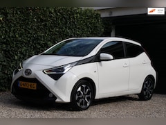 Toyota Aygo - 1.0 VVT-i x-cite | Automaat | Airco | Achteruitrijcamera | Carplay