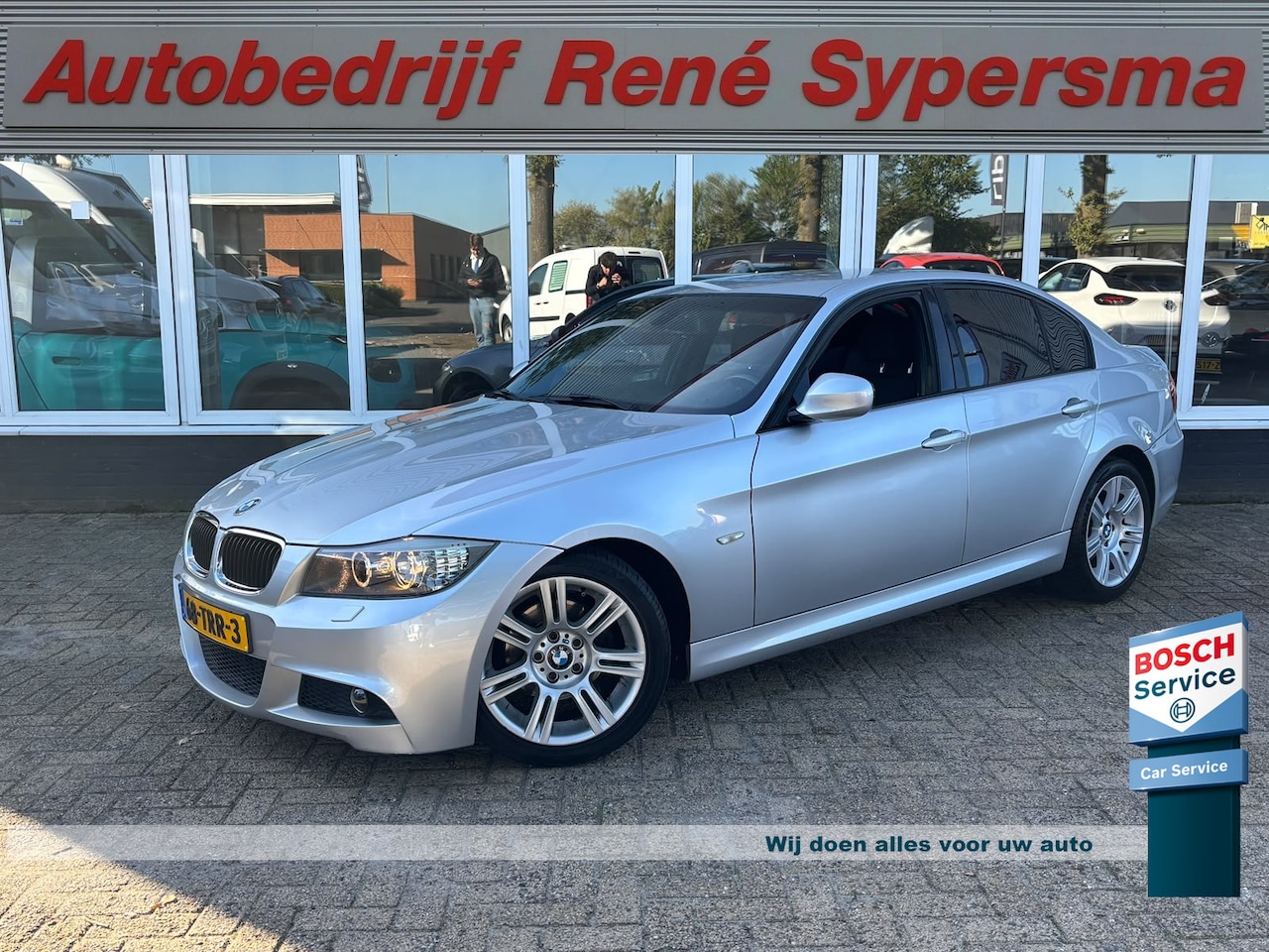 BMW 3-serie - 318i Corporate Lease | M Pakket | Parkeersensoren | Bluetooth | Navi - AutoWereld.nl