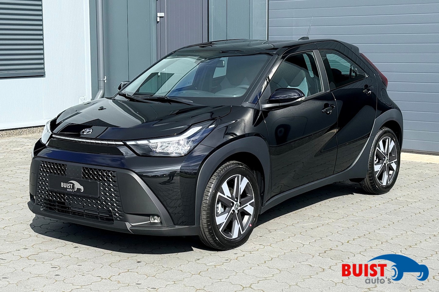 Toyota Aygo X - Hybrid 115 pulse 17" STOELVERWARMING CARPLAY NIEUWE AUTO! NOG SLECHTS 3X UIT VOORRAAD LEVE - AutoWereld.nl