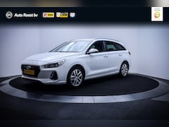 Hyundai i30 Wagon - 1.4 T-GDI Aut. PREMIUM CAMERA | CARPLAY | STUUR+STOELVERW | TREKHAAK | NAVI | DAB | PDC |