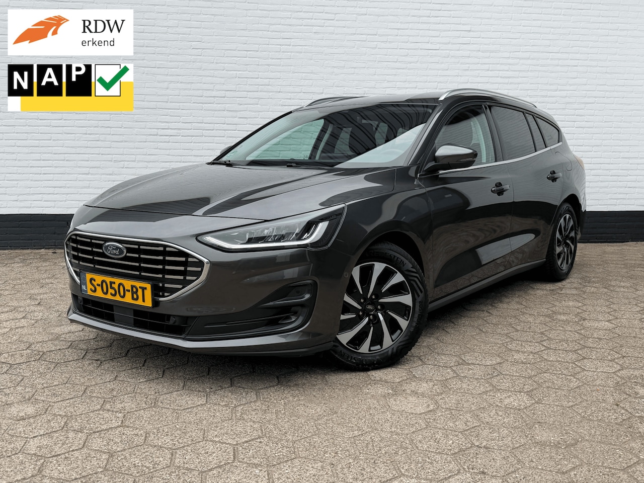 Ford Focus Wagon - 1.0EcoBoost Hybrid Titanium TREKHAAK CAMERA - AutoWereld.nl