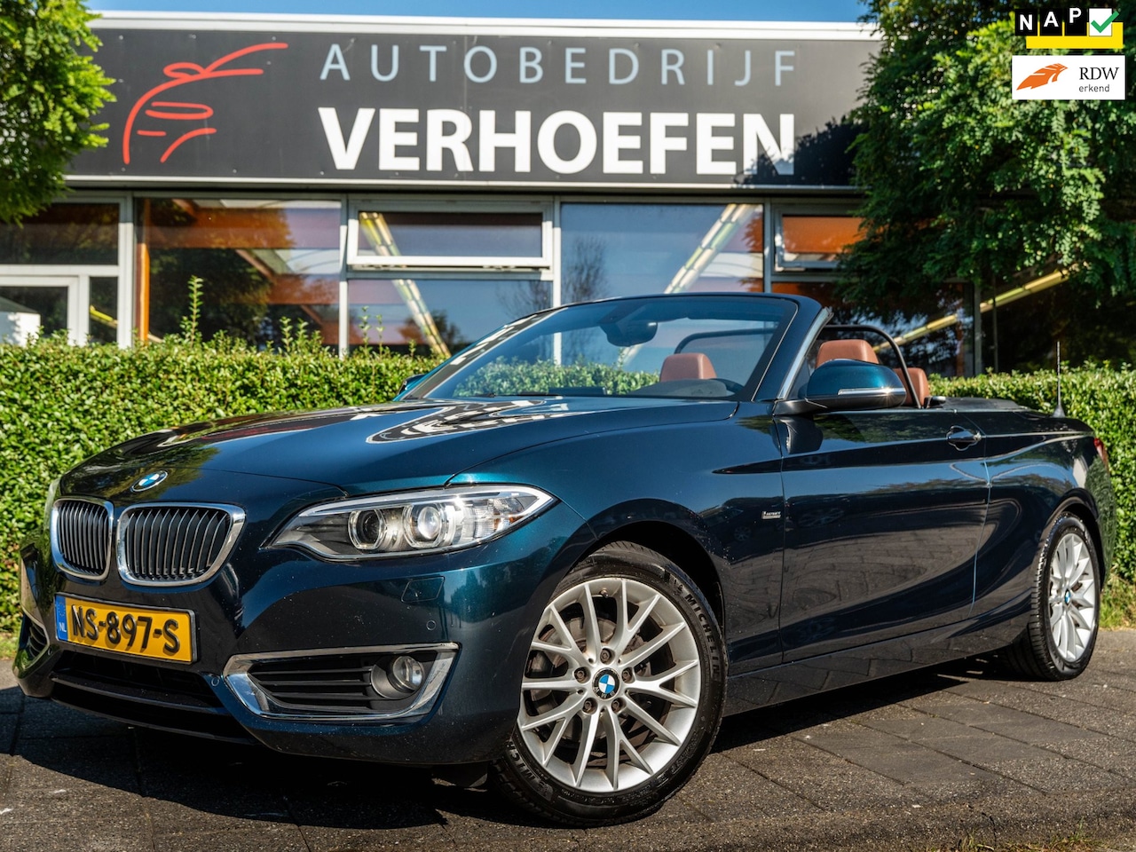 BMW 2-serie Cabrio - 218i Centennial High Executive | LUXERY | CABRIO | XENON | ORG NL | NAP | STOEL VERW ! - AutoWereld.nl