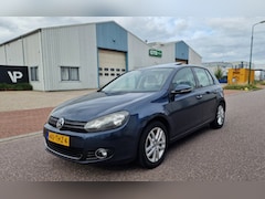 Volkswagen Golf - 1.2 TSI Highline BlueMotion PANO NAVI CRUISE TREKHAAK 2 X SLEUTELS