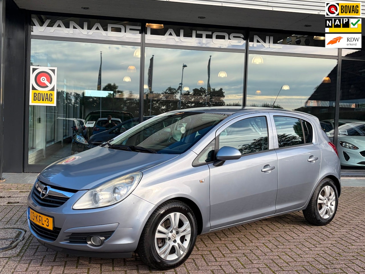 Opel Corsa - 1.4-16V Enjoy 5Drs Airco Cruise LM Velgen Trekhaak NL-Auto NAP Dealeronderhouden! - AutoWereld.nl