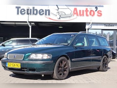 Volvo V70 - 2.4 Comfort Line | Automaat | APK 07-2027 | Cruise control | Trekhaak | Zie foto's