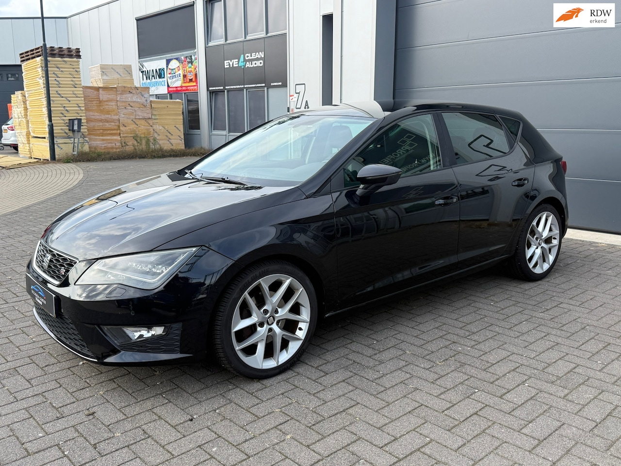 SEAT Leon - 1.4 TSI FR LED | PDC | CRUISE | AIRCO | DRIVE SELECT | - AutoWereld.nl