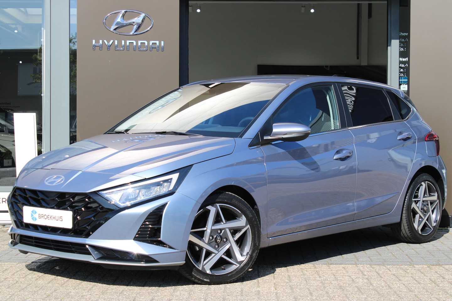 Hyundai i20 - | Achteruitrijcamera | Airco (automatisch) | Airco (automatisch) - AutoWereld.nl