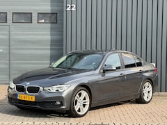 BMW 3-serie - 318i Centennial High Executive|Trekhaak|Cam|Navi|Mega Goed Onderhouden