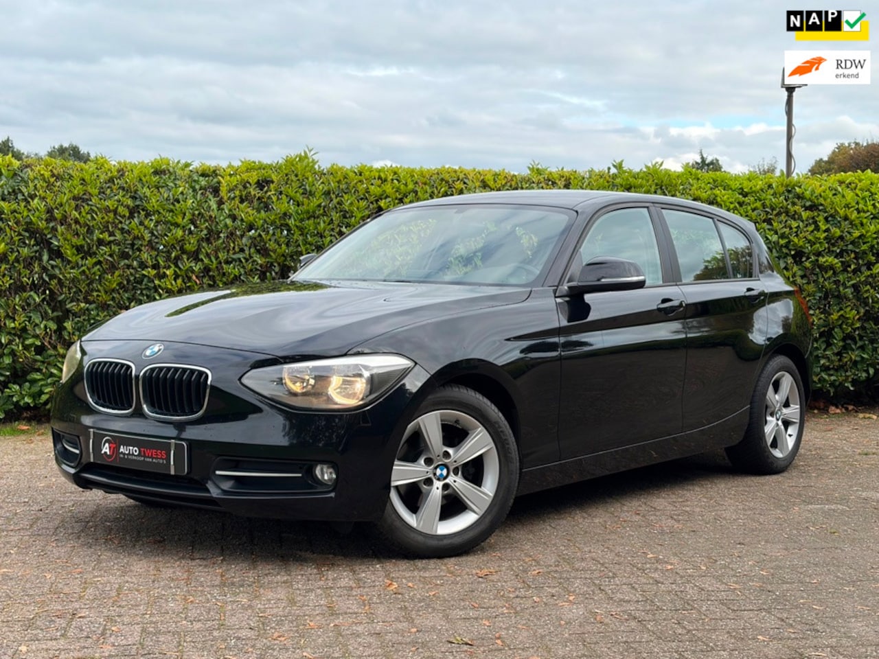 BMW 1-serie - 116i Sport/Navi/Trekhaak/NAP - AutoWereld.nl