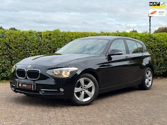 BMW 1-serie - 116i Sport/Navi/Trekhaak/NAP