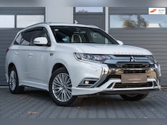 Mitsubishi Outlander - 2.4 PHEV S-Edition 4WD|GARANTIE 2027|Pano |Vol Leder