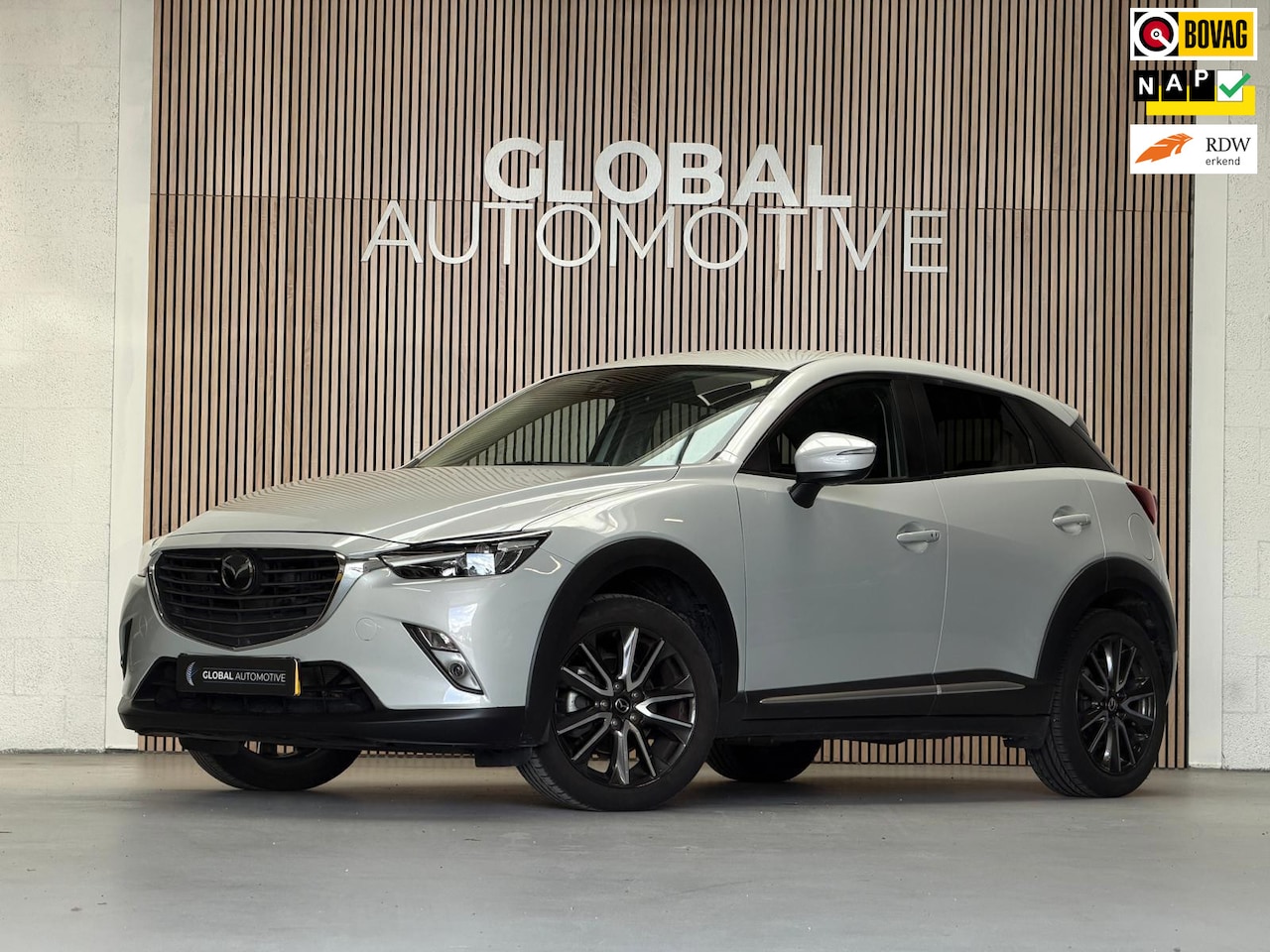 Mazda CX-3 - 2.0 SkyActiv-G 120 GT-M - LEDER - HEAD UP DISPLAY - TREKHAAK - KEYLESS - CAMERA - NAP - AutoWereld.nl