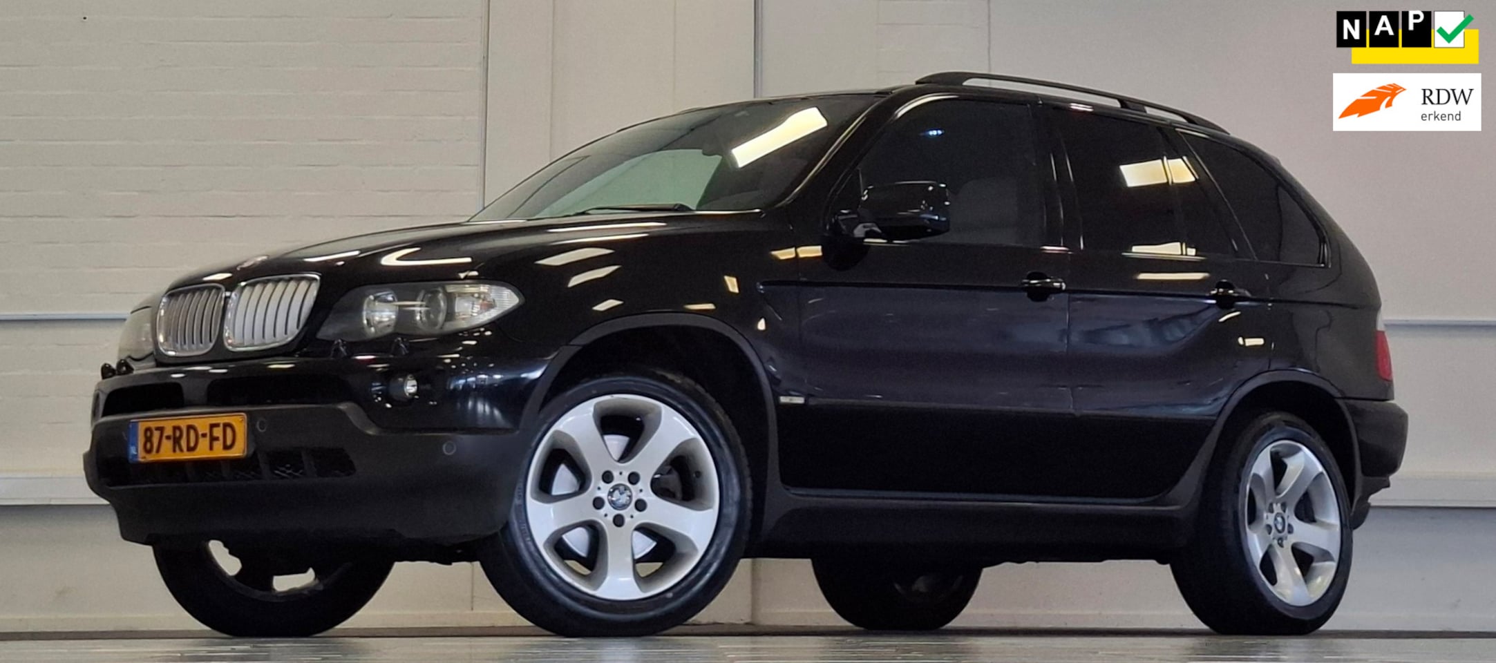 BMW X5 - 3.0i High Executive Sport pakker Leder Trekhaak 4 Nieuwe banden - AutoWereld.nl