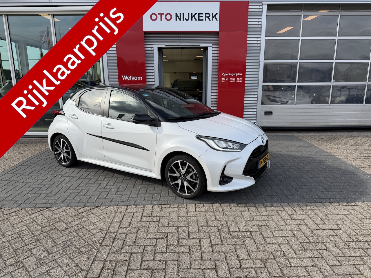 Toyota Yaris - 1.5 Hybrid Executive *Met Trekhaak!* - AutoWereld.nl