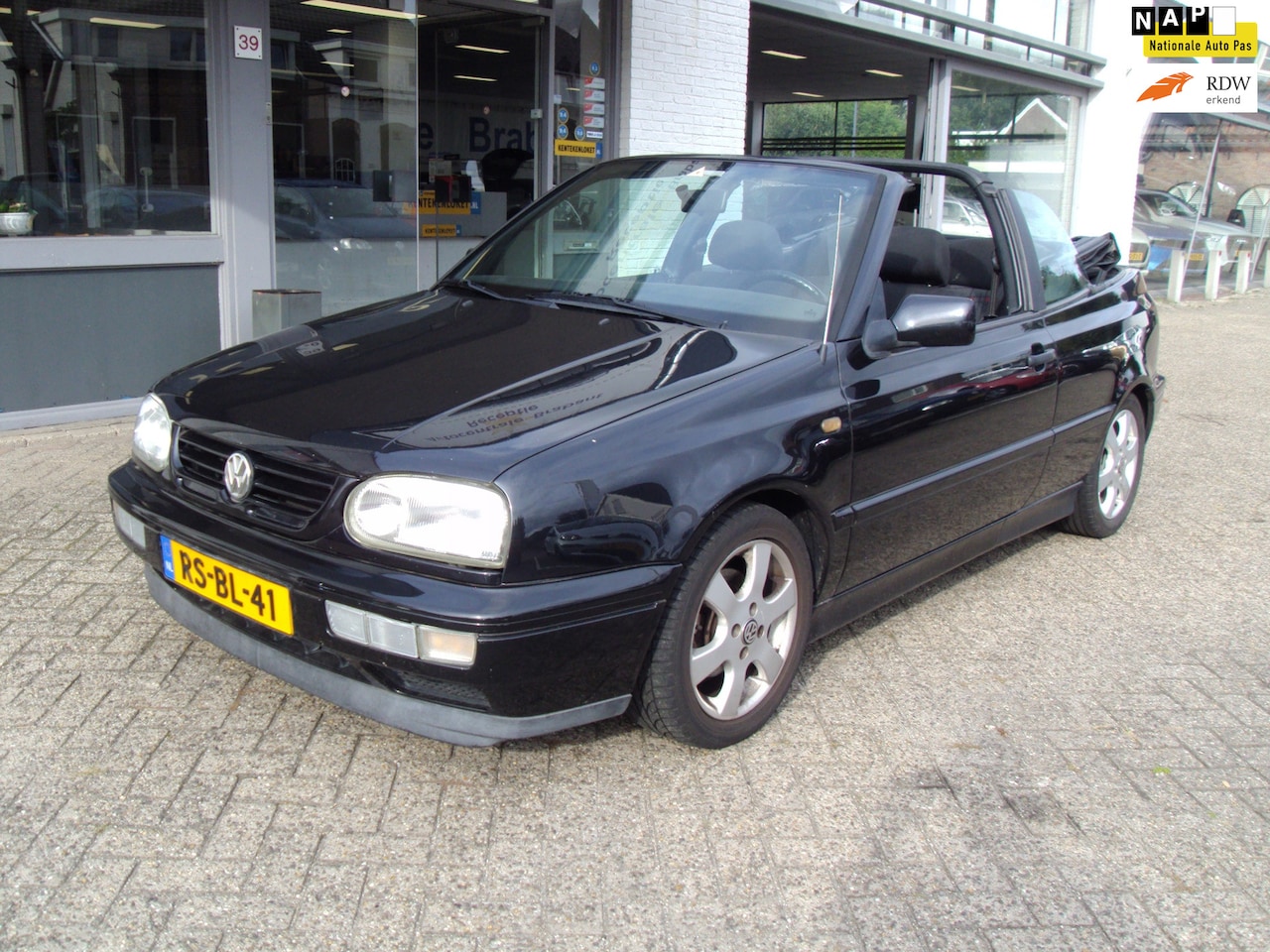 Volkswagen Golf Cabriolet - 1.8 1.8 - AutoWereld.nl