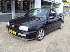 Volkswagen Golf Cabriolet - 1.8