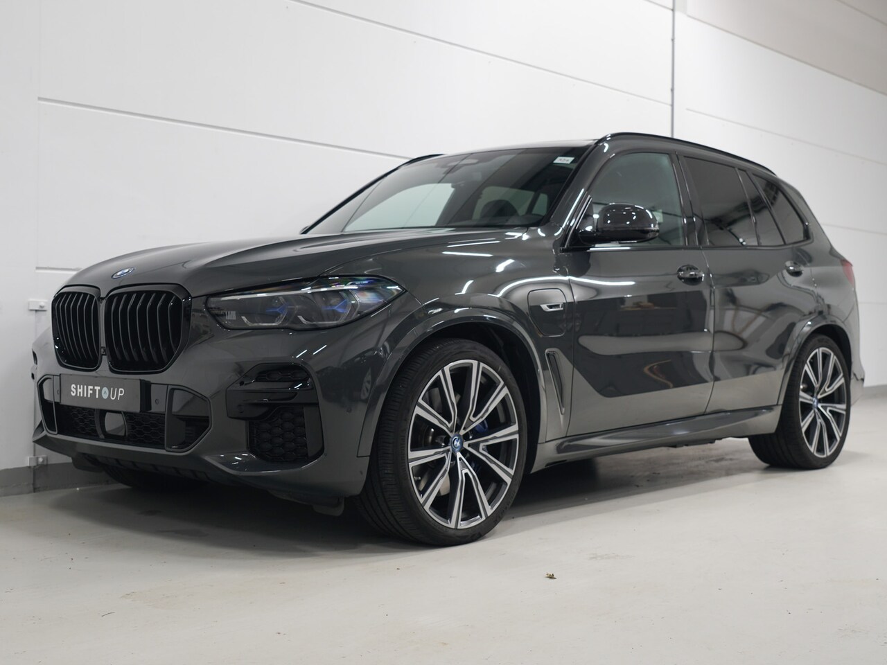 BMW X5 - xDrive45e M-Sport | Panoramadak | CoPilot | Elektr. Trekhaak - AutoWereld.nl