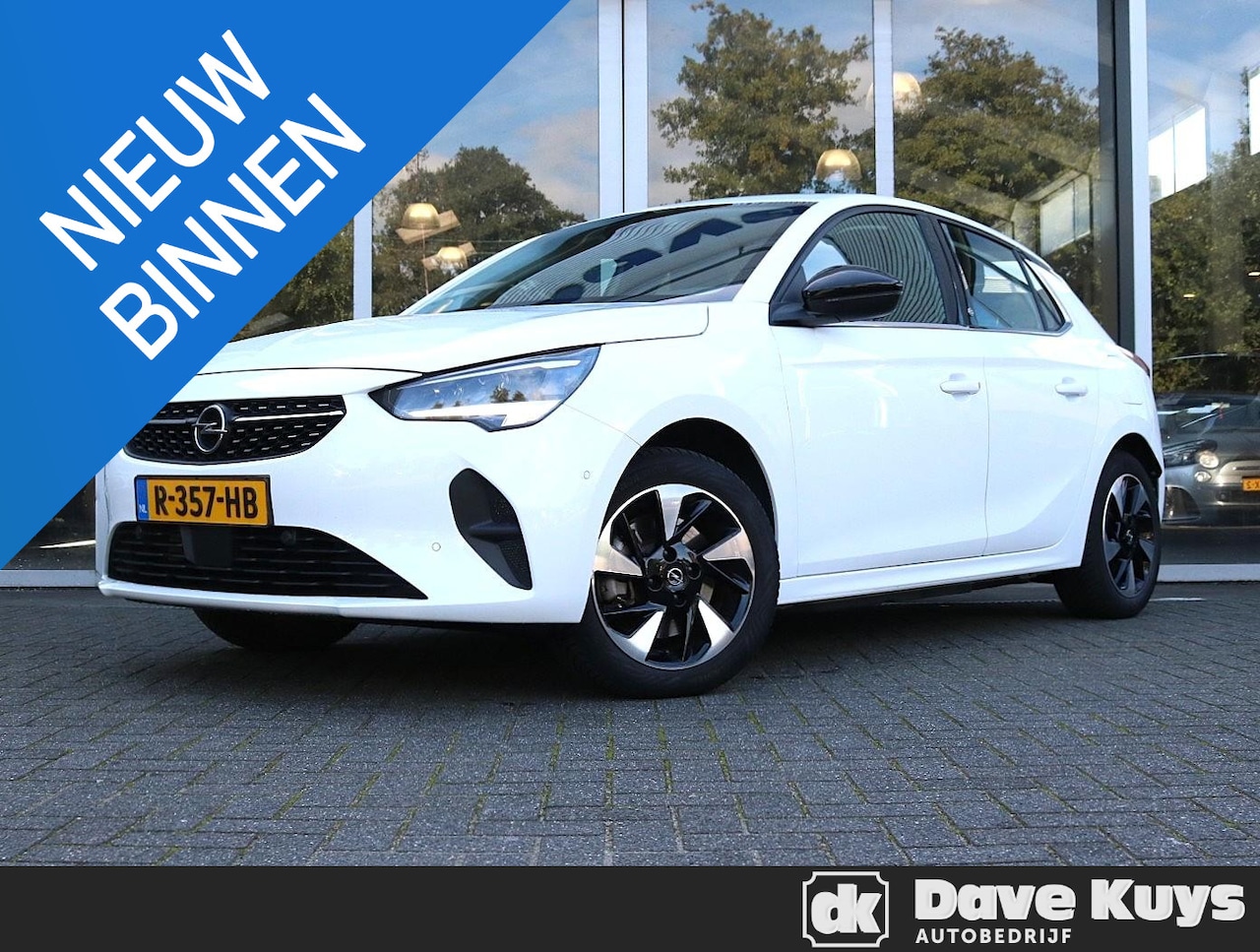 Opel Corsa-e - Elegance 50 kWh Apple / Android | Camera | Trekhaak - AutoWereld.nl