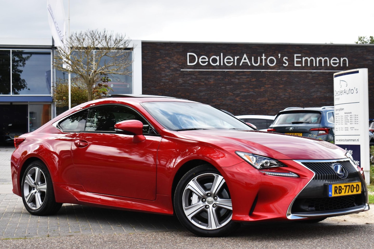 Lexus RC - 300h Business Line Pro 300h Business Line Pro - AutoWereld.nl