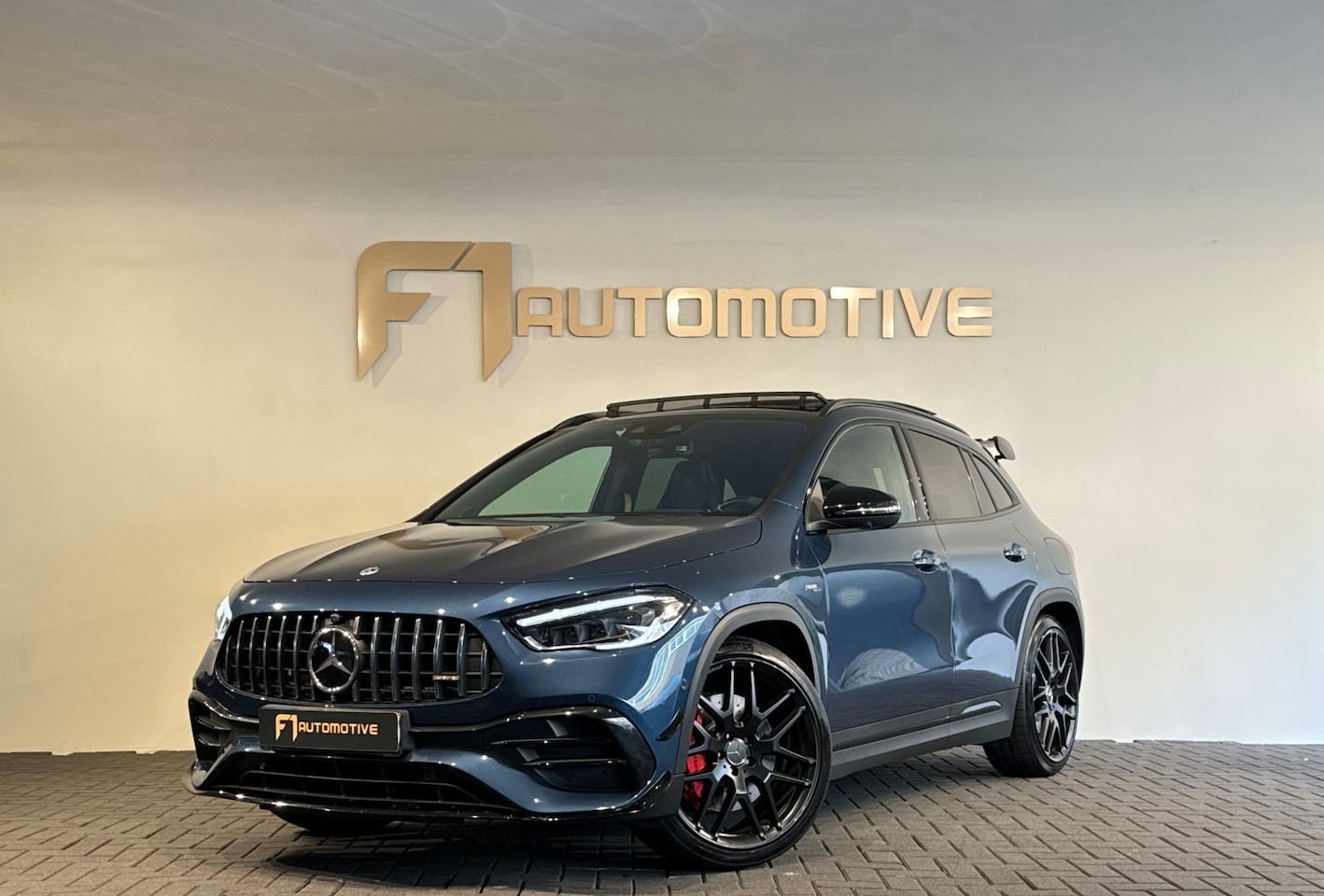 Mercedes-Benz GLA-Klasse - AMG 45 S 4MATIC+ Pano|Kuip|Carbon|Aero|Trekhaak - AutoWereld.nl