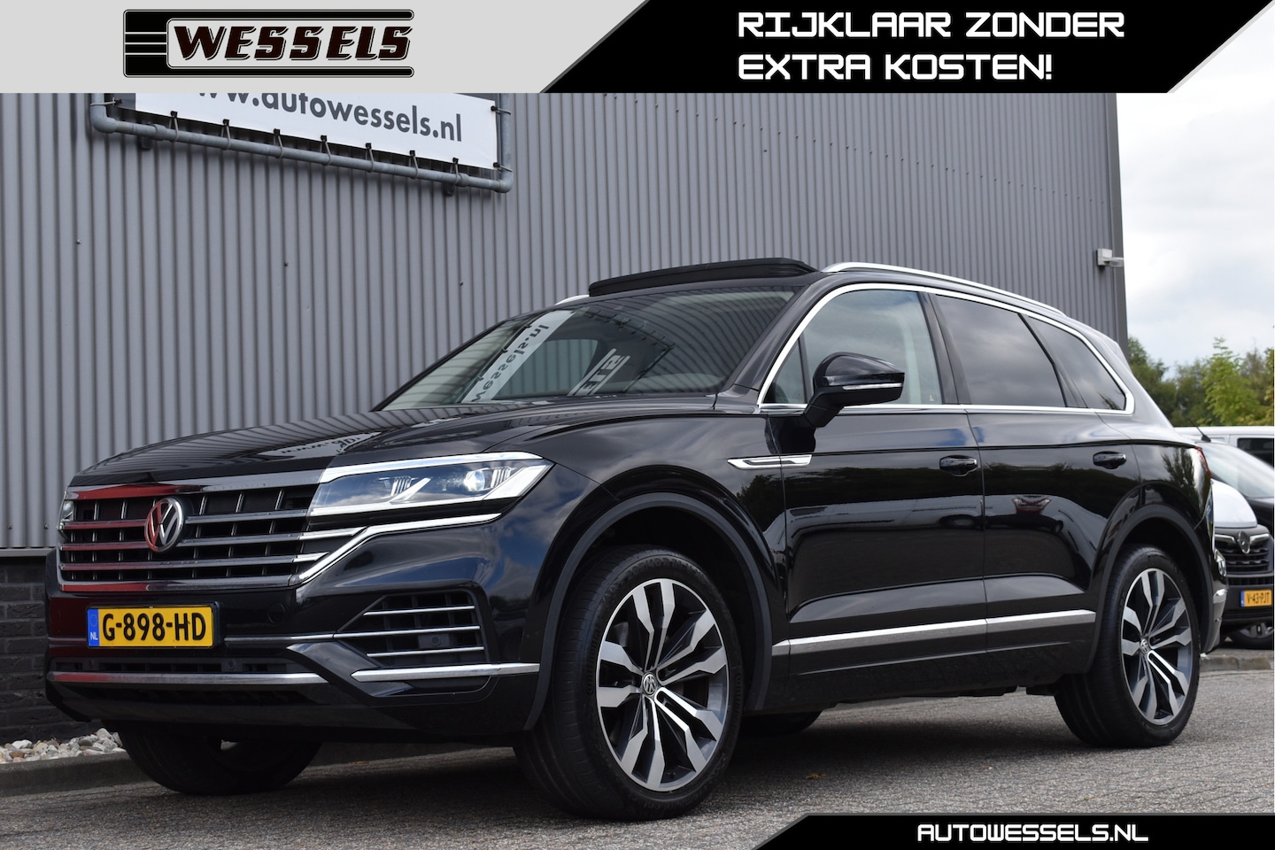 Volkswagen Touareg - 3.0 TDI Atmosphere Panoramadak, Memory, Adaptive cruise, Stoelverwarming - AutoWereld.nl