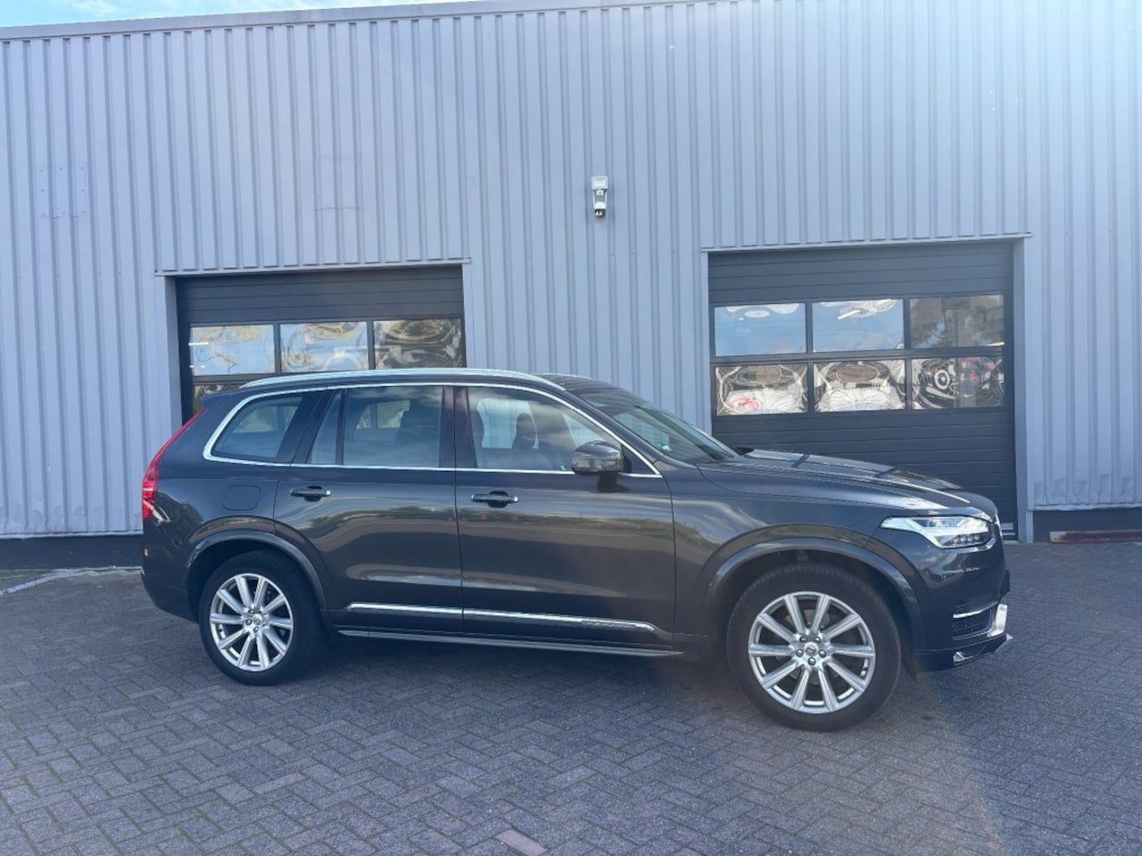 Volvo XC90 - 2.0 T5 AWD Inscription 7-zits I HUD I Trekhaak I All-in prijs! - AutoWereld.nl