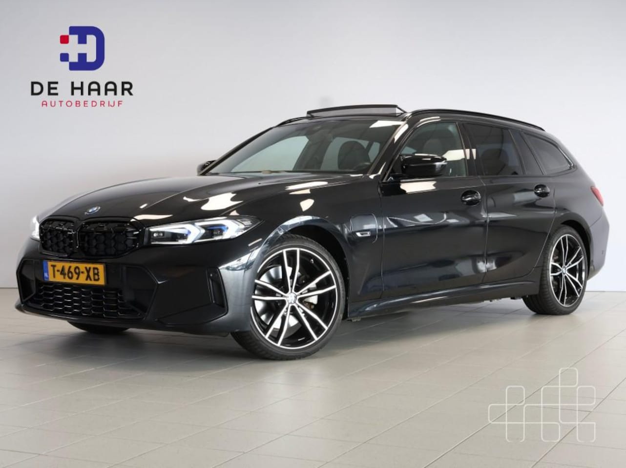 BMW 3-serie Touring - Touring 320e M Sport LCI - Schuif/Kanteldak - Trekhaak - Head-Up Display - AutoWereld.nl