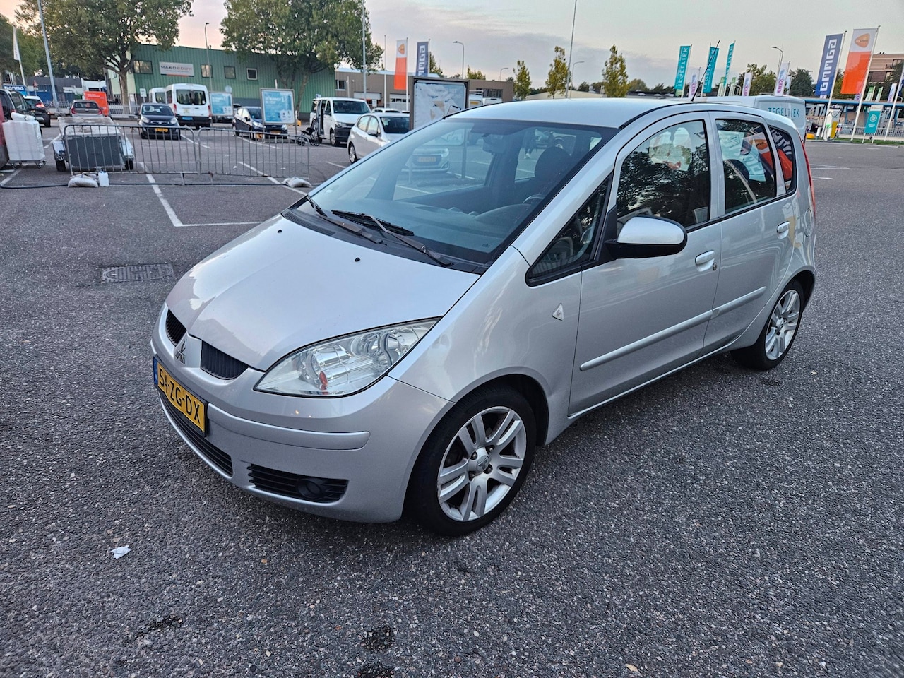 Mitsubishi Colt - 1.3 Incharge+ - AutoWereld.nl