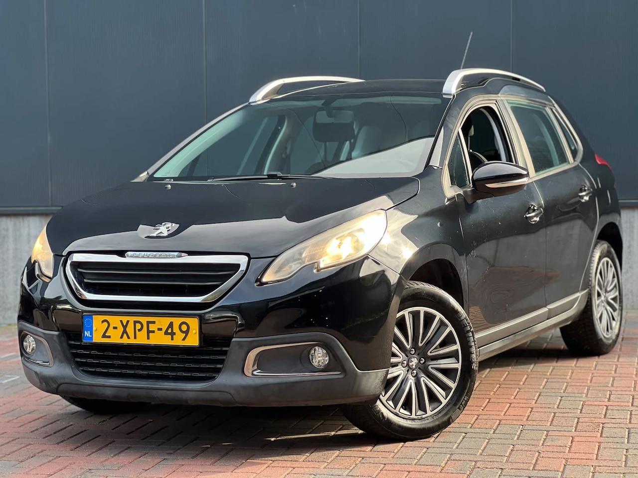 Peugeot 2008 - 1.2 PureTech Active * Navi * AUT * Cruise * LED * Pano * - AutoWereld.nl