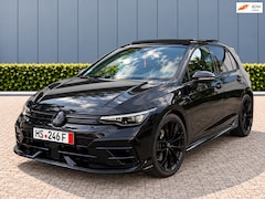 Volkswagen Golf - 8.5 R 4Motion Performance Black-Edition Akra/Dikste van NL