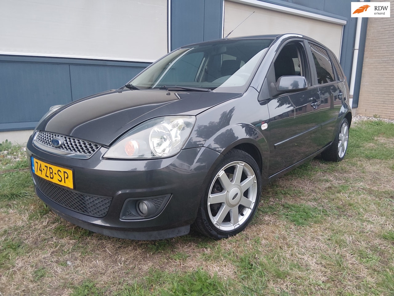 Ford Fiesta - 1.3-8V Futura 5-Deurs 2007 Airco - AutoWereld.nl