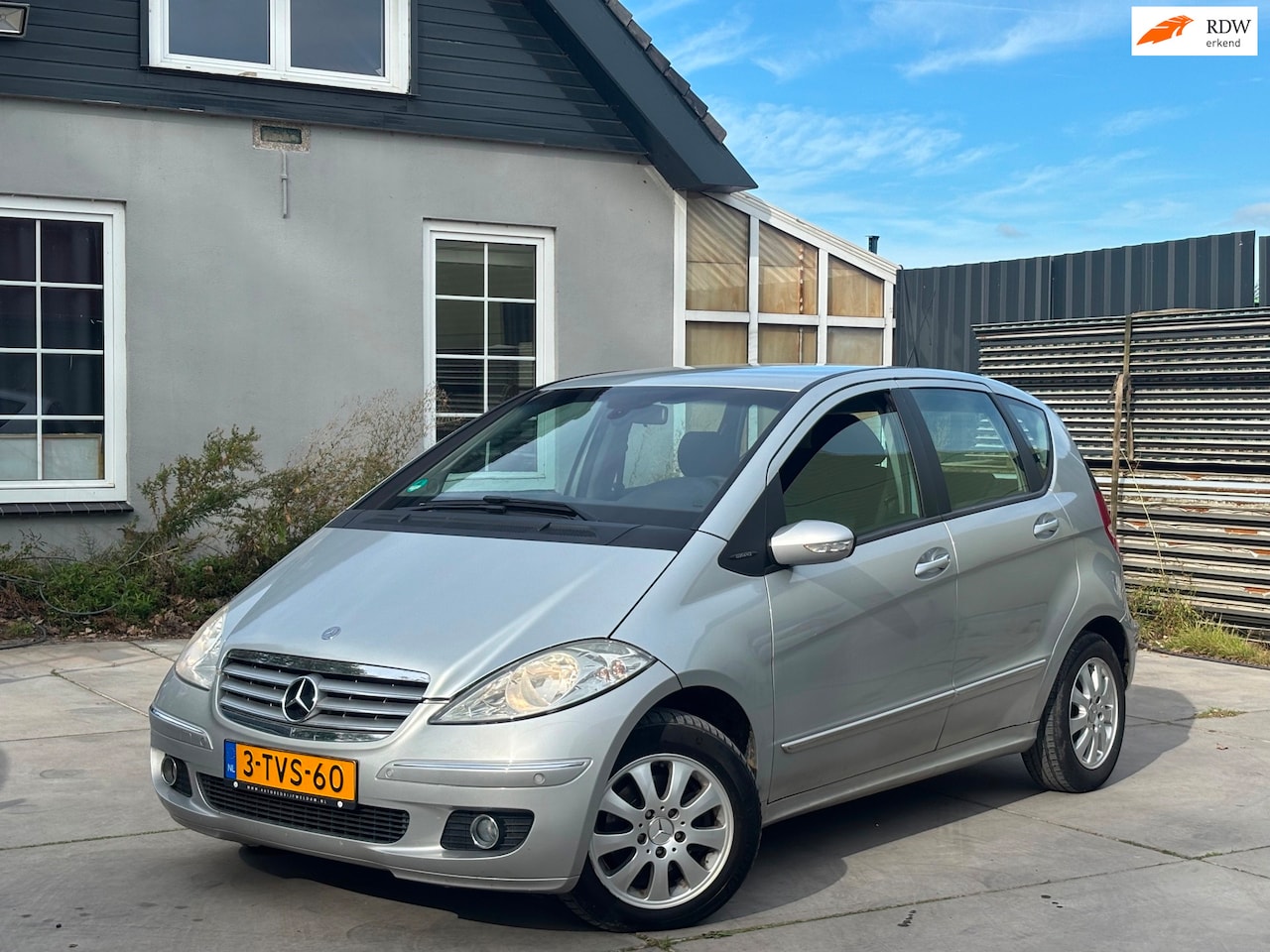 Mercedes-Benz A-klasse - 170 Classic | Automaat | Airco | El. Ramen | Trekhaak | Parkeersensoren | Onderhoudshistor - AutoWereld.nl