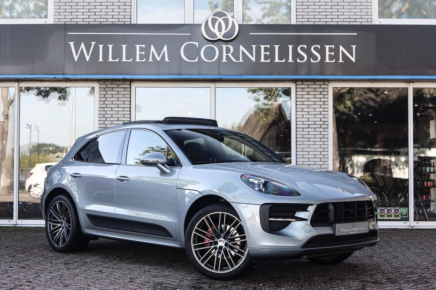 Porsche Macan - 2.0 Pano Trekhaak BOSE Sport Chrono Luchtvering - AutoWereld.nl