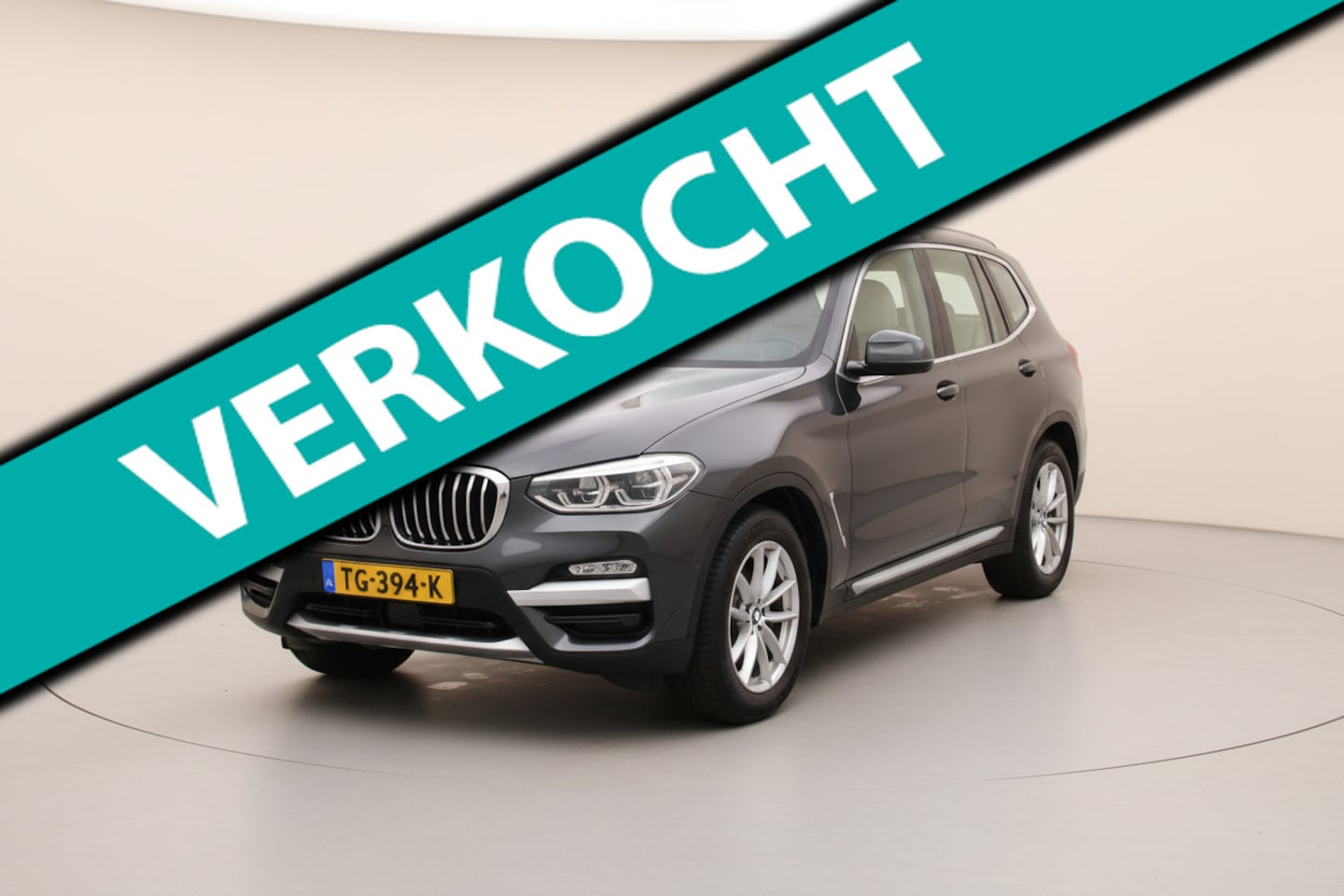 BMW X3 - XDrive20i High Executive PANO-DAK DEALER OND. NL-AUTO! - AutoWereld.nl