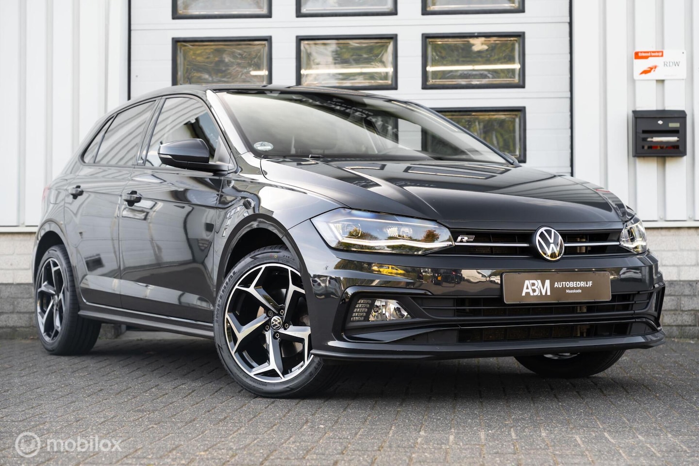 Volkswagen Polo - 1.0 TSI DSG R-LINE VIRTUAL ACC NAVI LED CAM - AutoWereld.nl